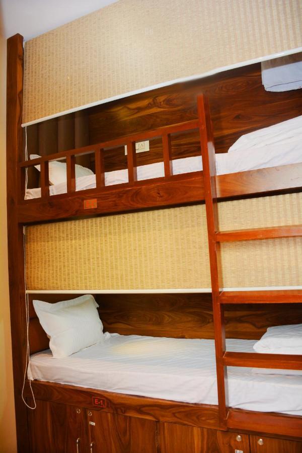 Hotel Nest N Rest - Mumbai Dış mekan fotoğraf