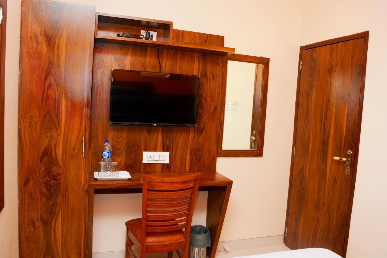Hotel Nest N Rest - Mumbai Dış mekan fotoğraf