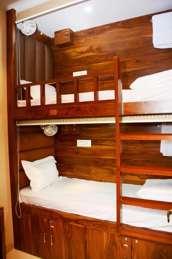 Hotel Nest N Rest - Mumbai Dış mekan fotoğraf