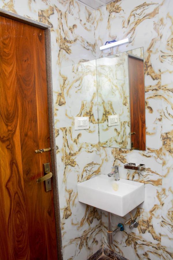 Hotel Nest N Rest - Mumbai Dış mekan fotoğraf